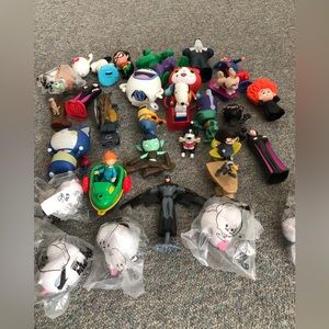 Vintage Lot Of 31 McDonalds & Burger King Happy Meal Toys Snoopy Superman